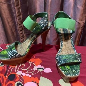 Green Pumps